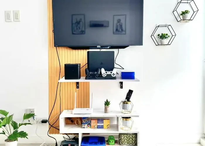 1br Unit In Quezon With Ps4 And Free Pool Access Aparthotel *