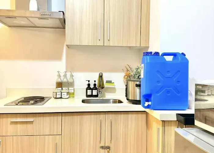 1br Unit In Quezon With Ps4 And Free Pool Access *